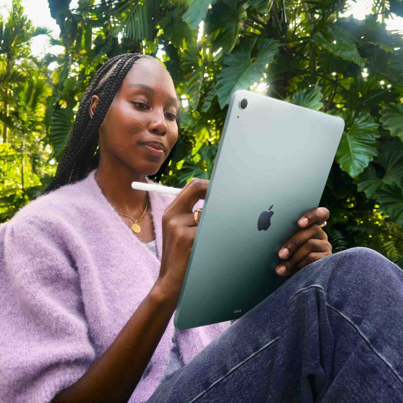 Apple iPad Air 13-inch M3 Chip 8GB RAM 512GB Storage Wi-Fi Starlight - UAE Version - Image 8